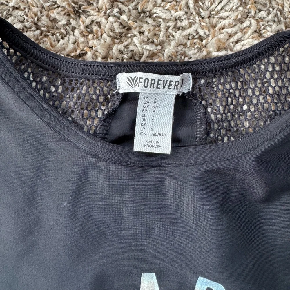 SWIM TOP - Picture 3 of 3